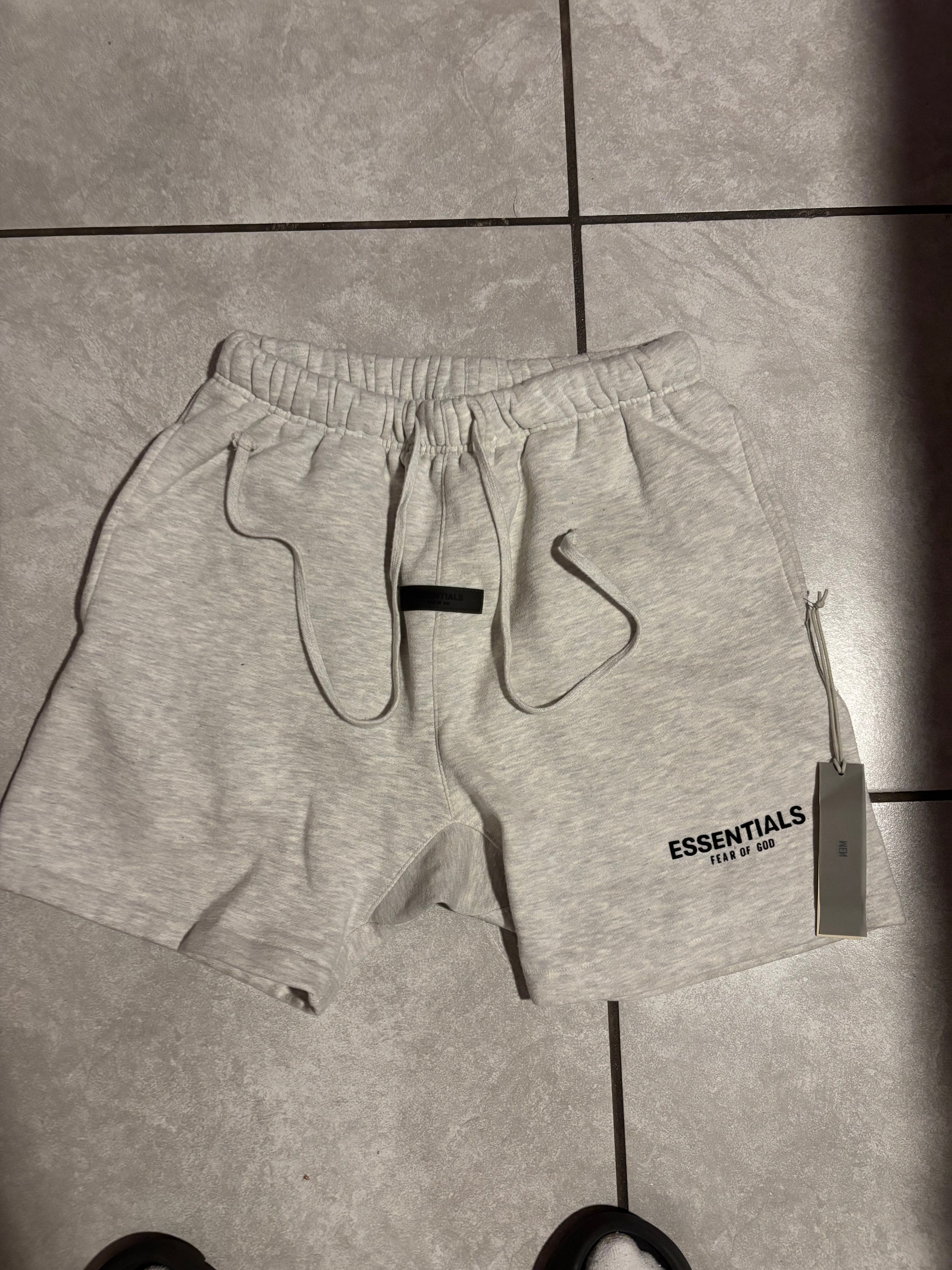 Oatmeal Essential shorts